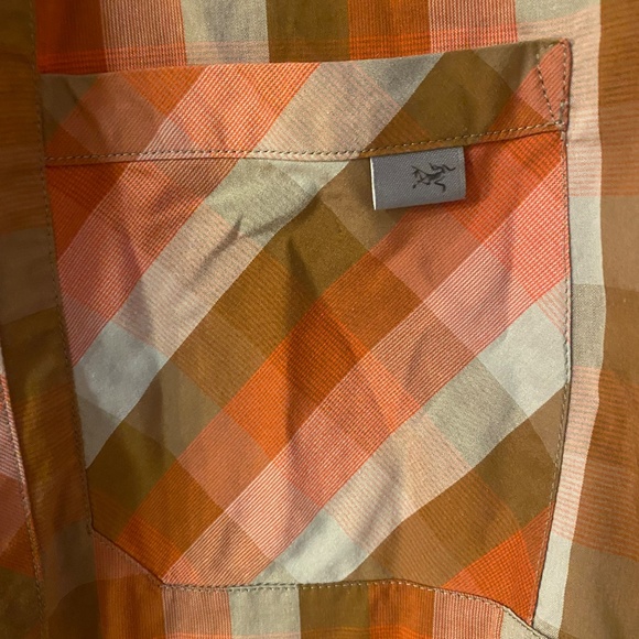 Arcteryx shirt - Picture 2 of 3